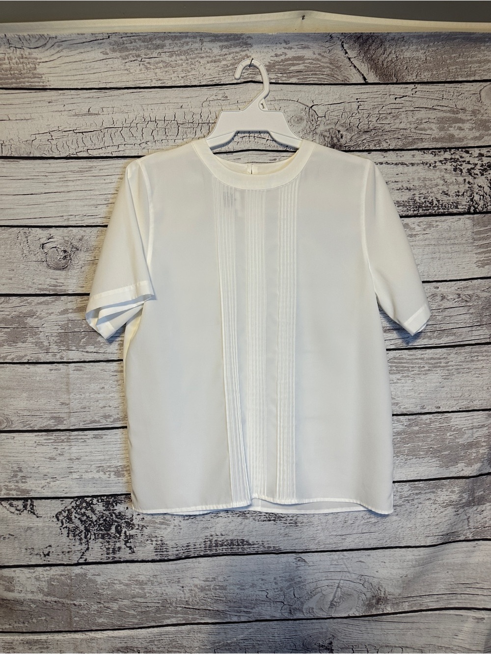Talbots White Pintuck Blouse Size 12 Short Sleeve Career Top Minimalist